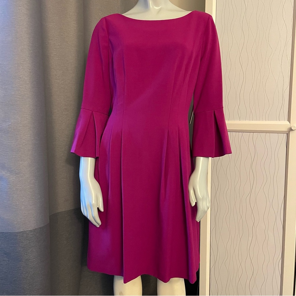 Beautiful deep fuchsia Eliza J dress with pleat detailing size 12 NWT
